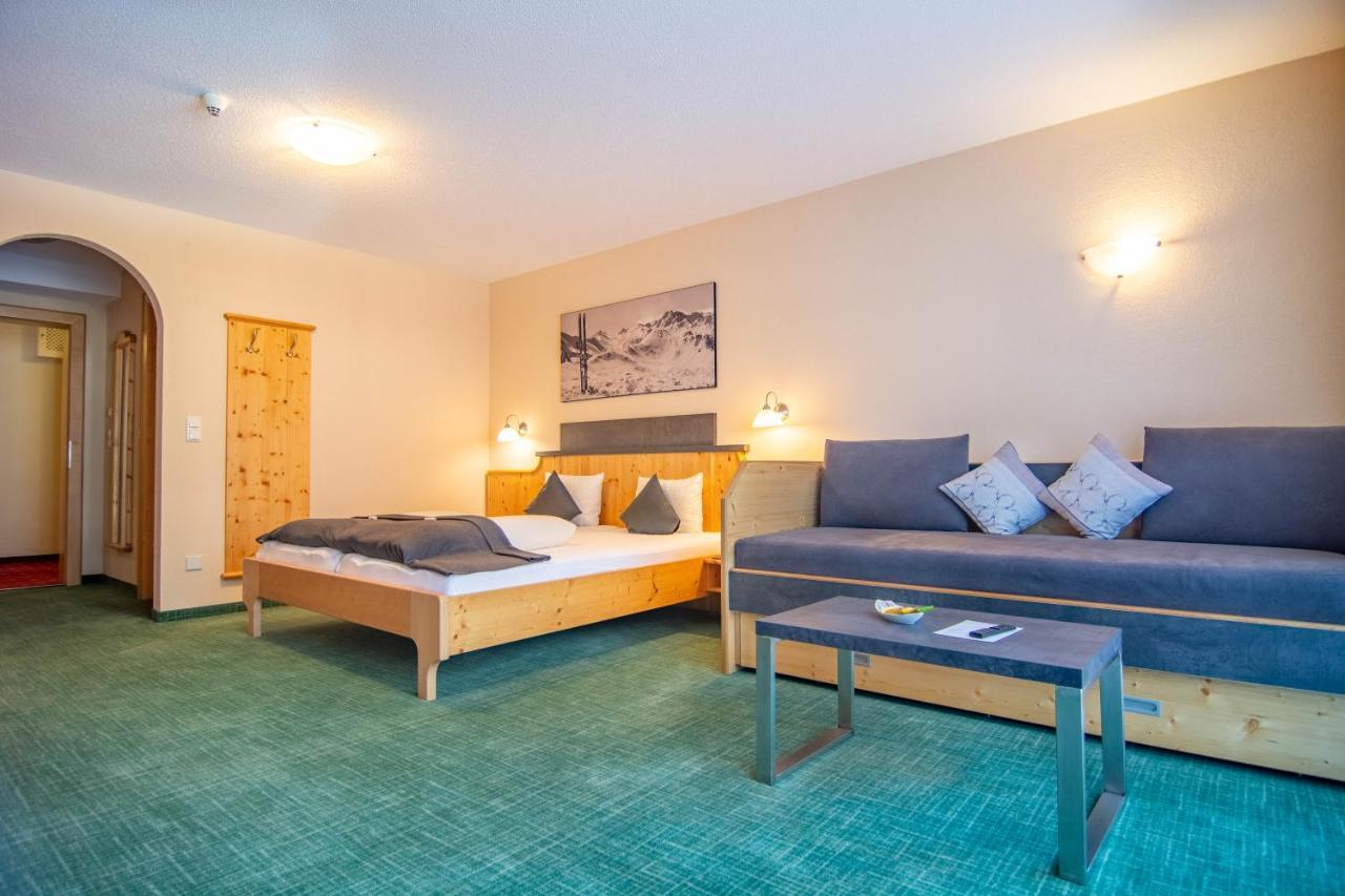 Hotel Garni Alpenhof อิสชเกิล ภายนอก รูปภาพ