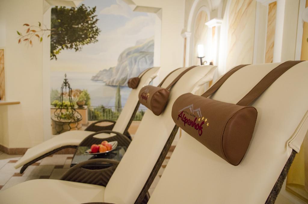 Hotel Garni Alpenhof อิสชเกิล ภายนอก รูปภาพ
